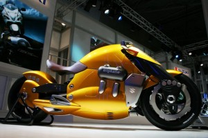 SuzukiBiplaneMotorcycleConcept-3